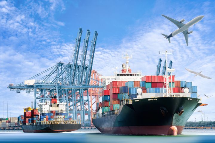 So Sánh Dịch Vụ Chuyển Phát Nhanh Quốc Tế: DHL và FedEx So Sánh Dịch Vụ Chuyển Phát Nhanh Quốc Tế: DHL và FedEx